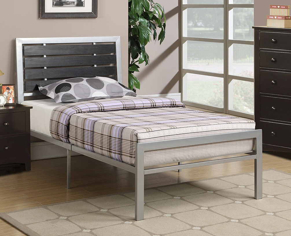 IF-112 Silver Steel Platform Bed w/ Wood Panel